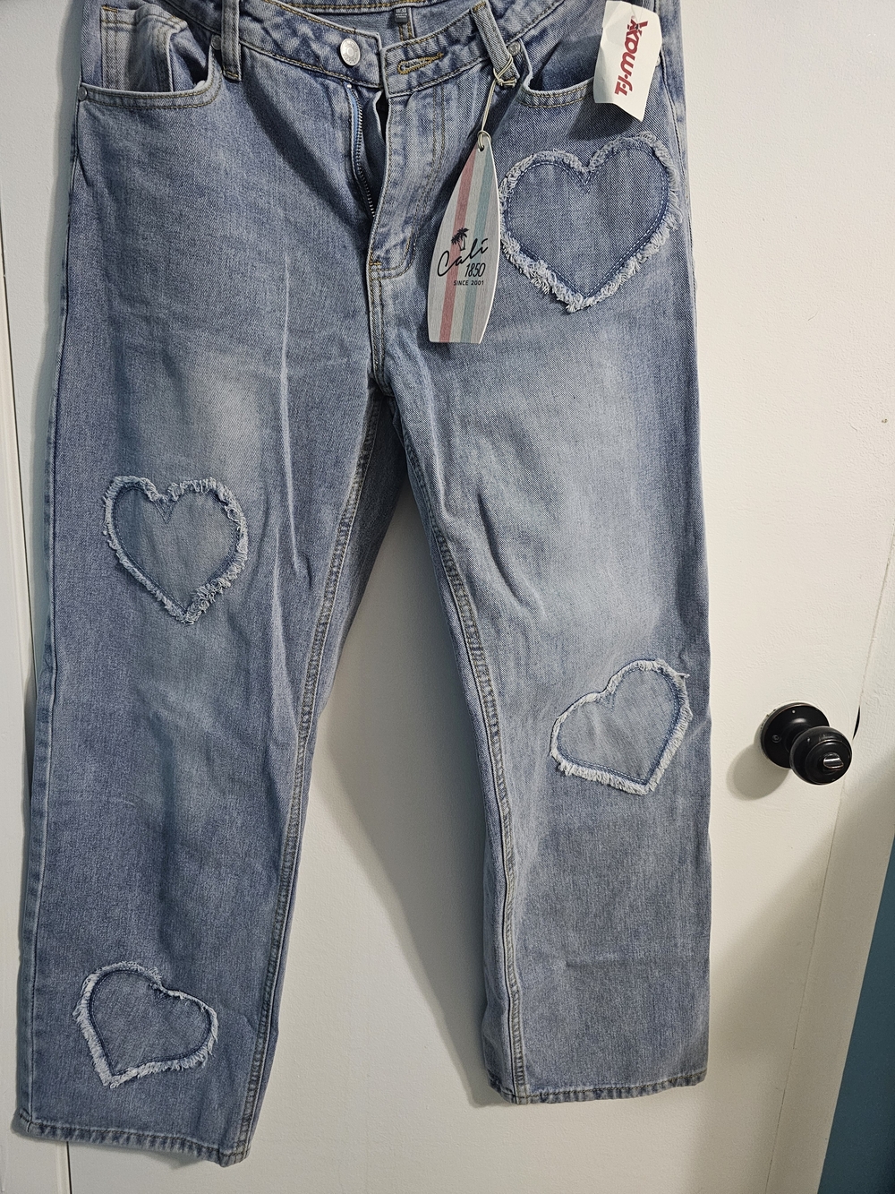 Women’s Light Wash Heart Patch Jeans NWT